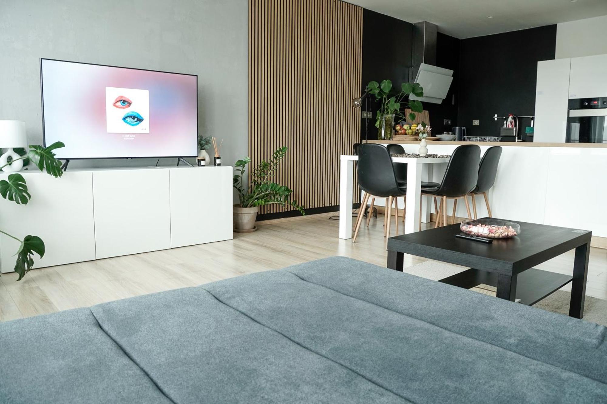 Urban Zenhouse No.2 - Breakfast Included Apartment บราติสลาวา ภายนอก รูปภาพ