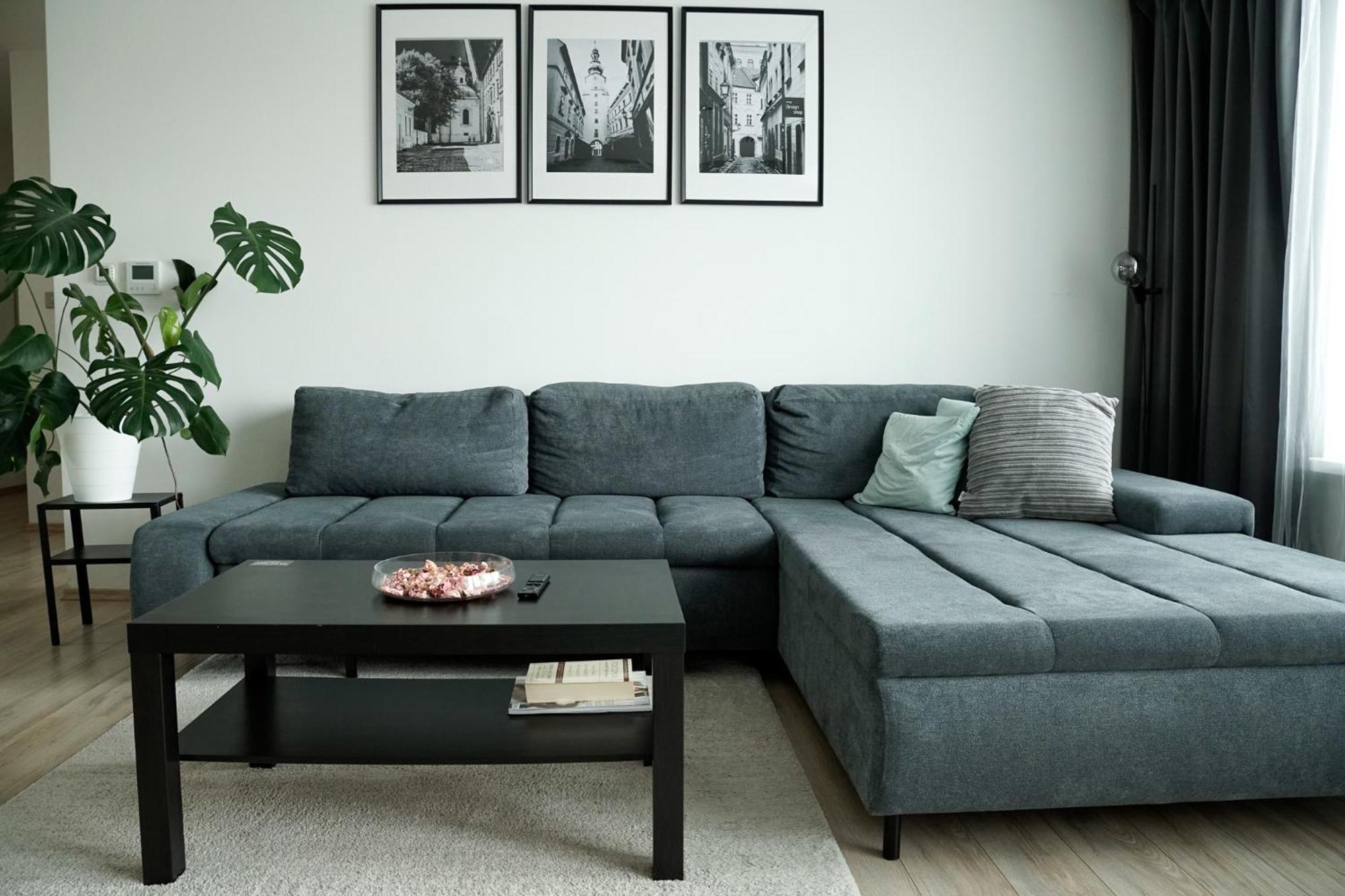 Urban Zenhouse No.2 - Breakfast Included Apartment บราติสลาวา ภายนอก รูปภาพ