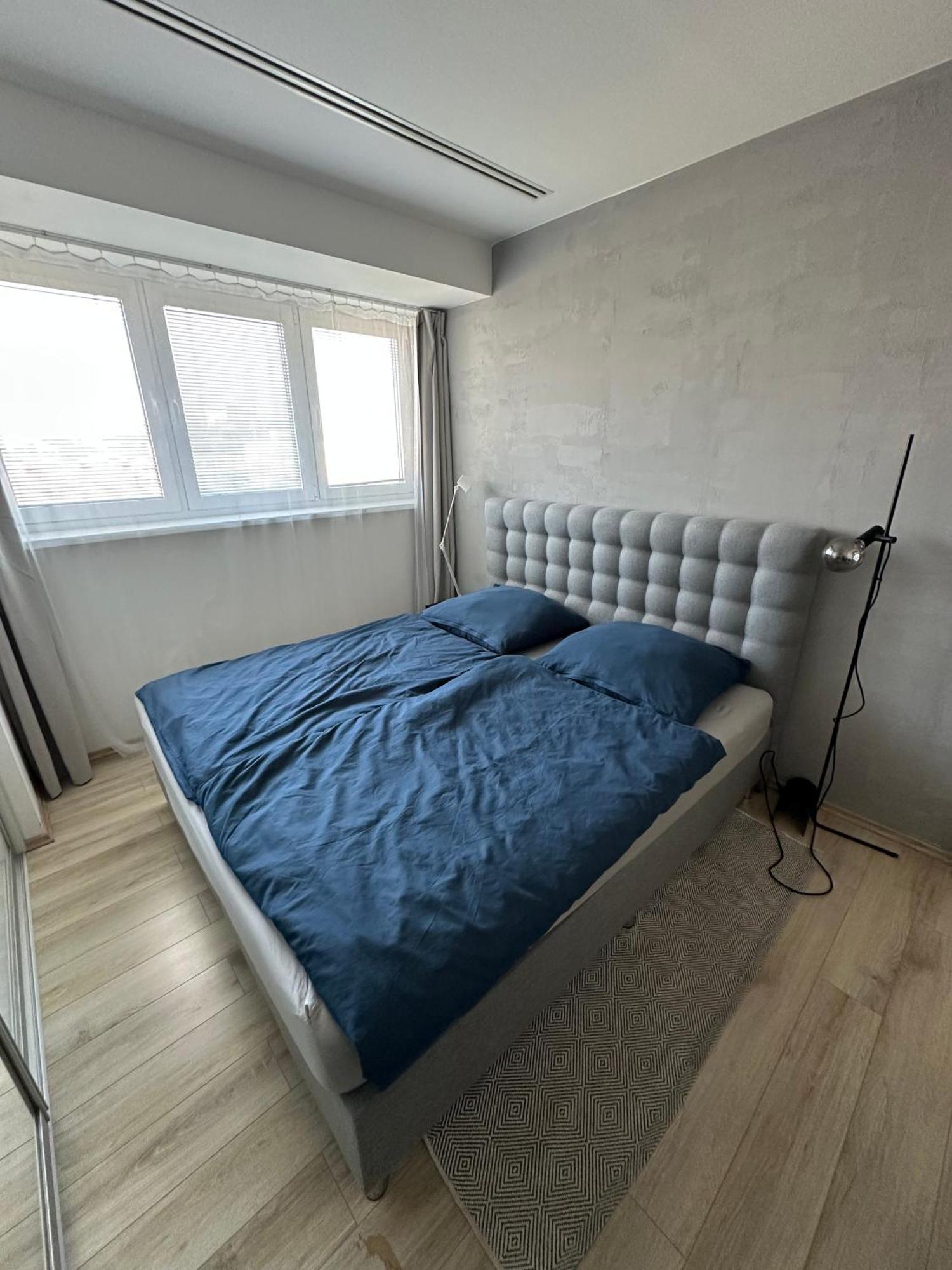 Urban Zenhouse No.2 - Breakfast Included Apartment บราติสลาวา ภายนอก รูปภาพ