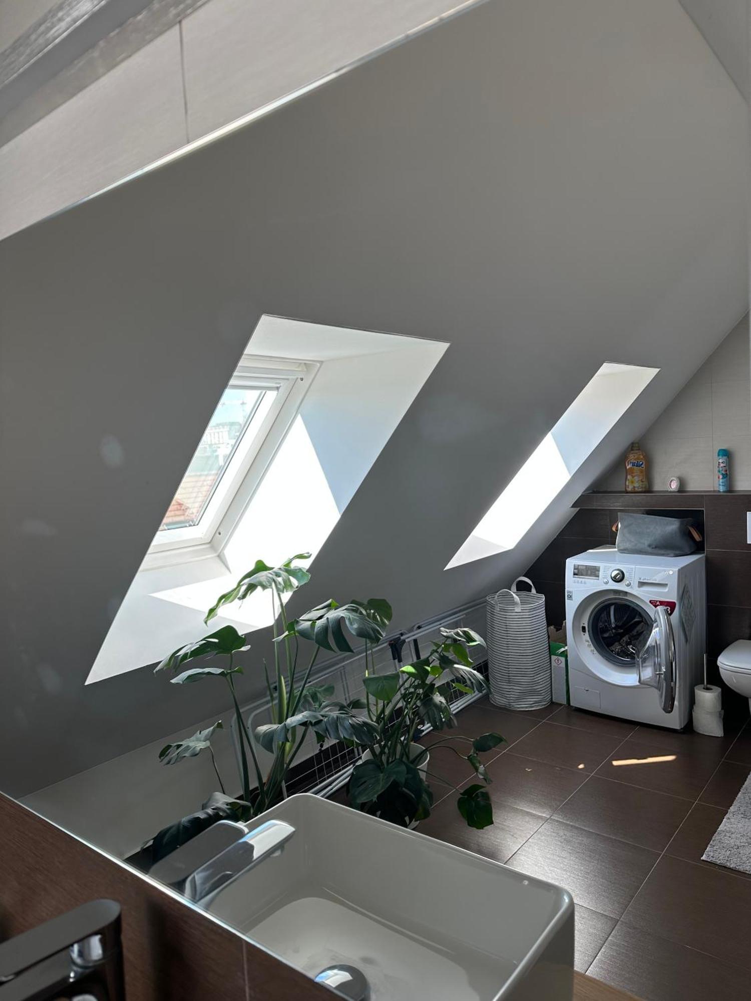 Urban Zenhouse No.2 - Breakfast Included Apartment บราติสลาวา ภายนอก รูปภาพ